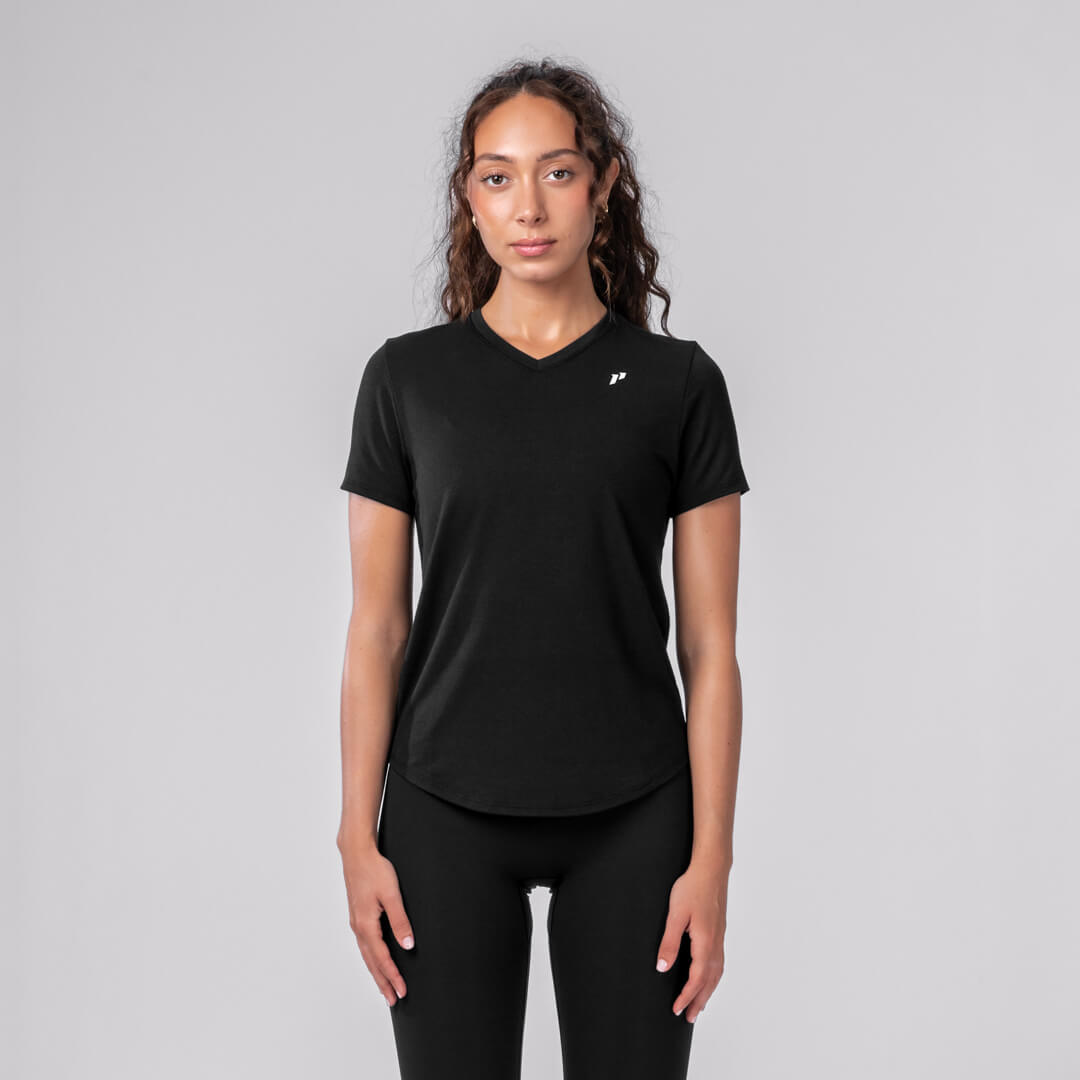 1stPhorm_Basics_Women_GenesisShortSleeve_Black_0004